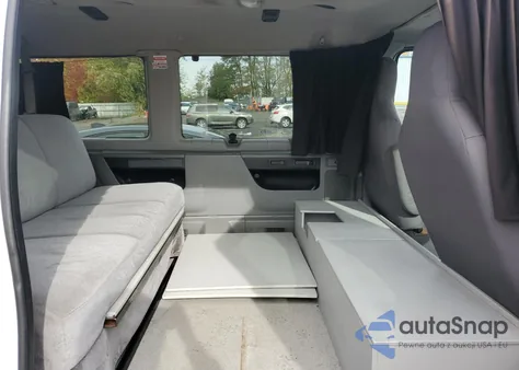 2012 Ford Econoline E150 Wagon z USA, uszkodzony, nr VIN 1FDNE1BW6CDB26239